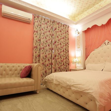 Magic Homestay台東魔法精靈民宿 T'ai-tung Extérieur photo