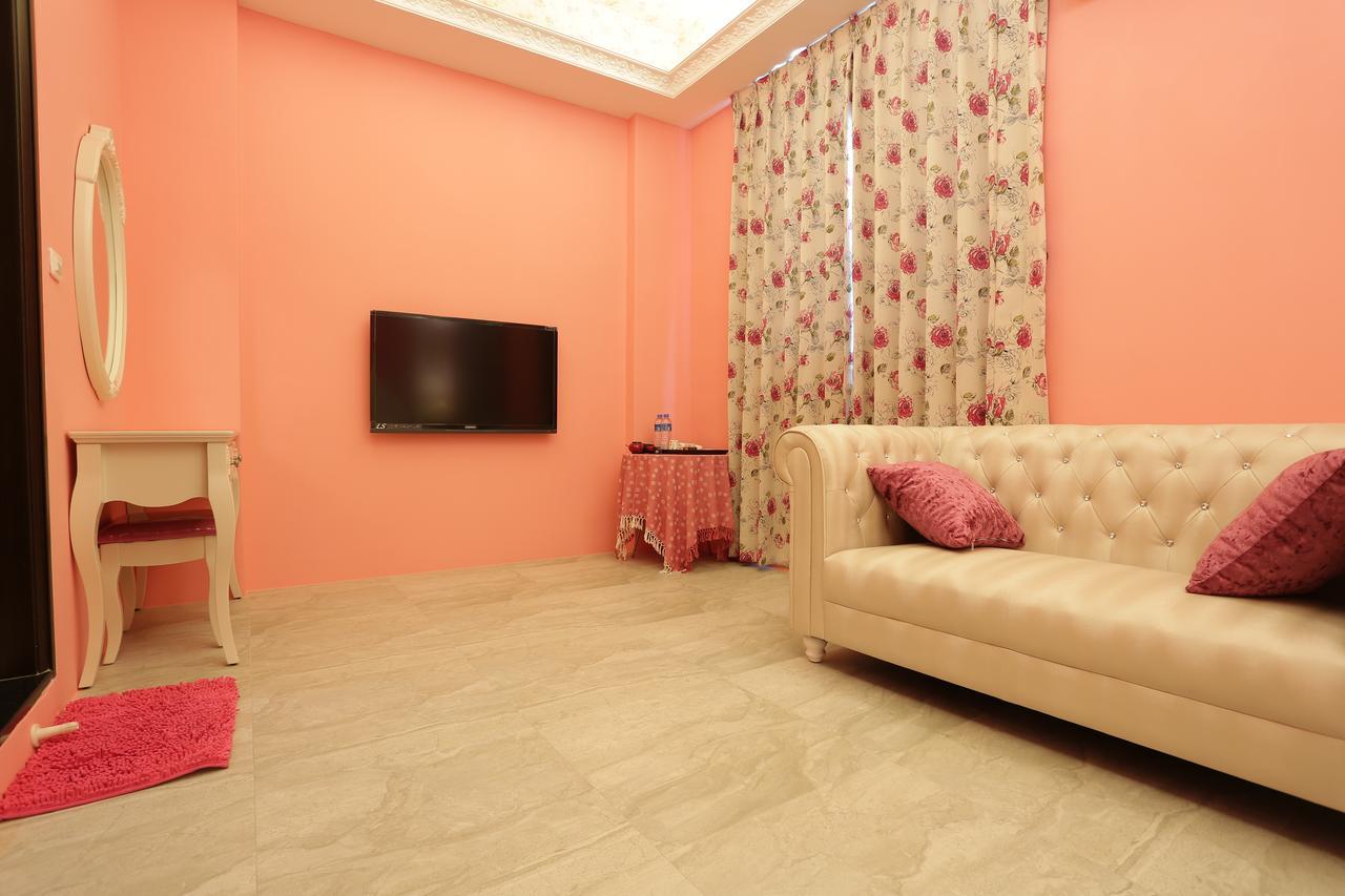 Magic Homestay台東魔法精靈民宿 T'ai-tung Extérieur photo
